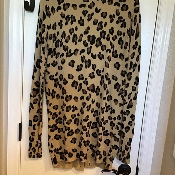 NWOT VS PINK LEOPARD CARDIGAN - Picture 7 of 13